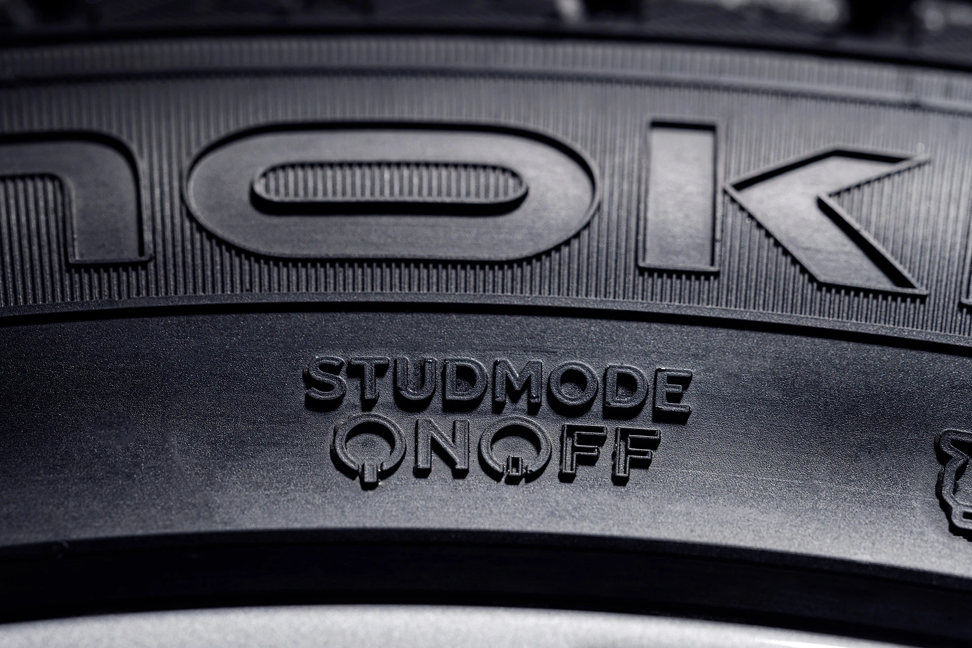 Nokian Hakkapeliitta 01