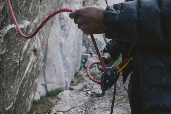 Testing the Petzl Arial; (photo/Miya Tsudome)
