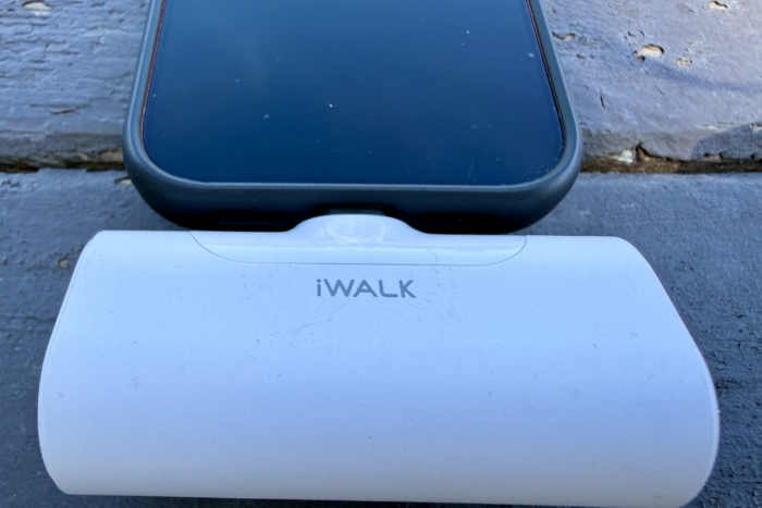 iWalk Power Bank Charging a phone