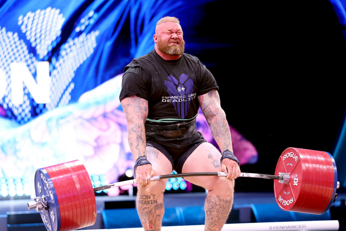 Thor Bjornsson lifts a world record attempt.
