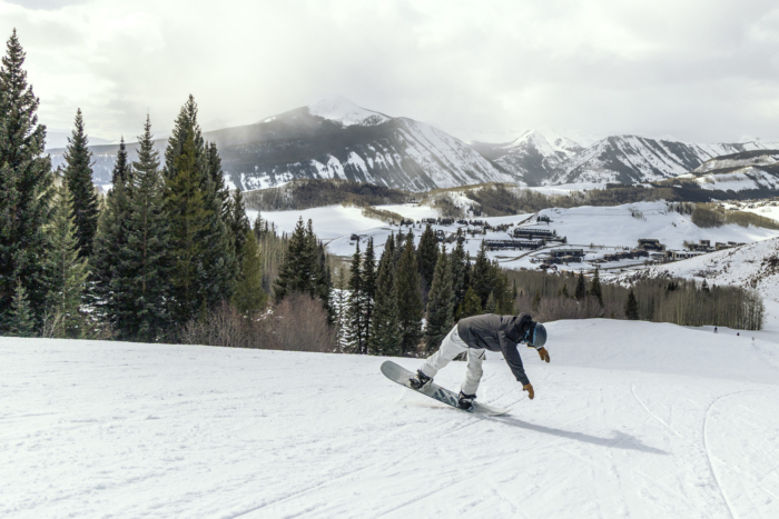 snowboard buttering the Nidecker Merc