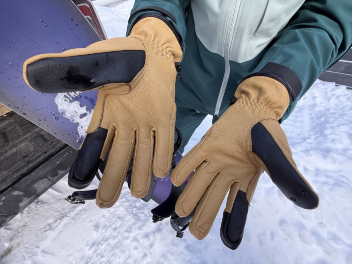 person holding open palm of Smartwool Ridgeway Glove