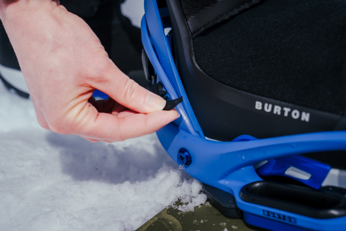 release lever on Step On Lexa X EST snowboard binding