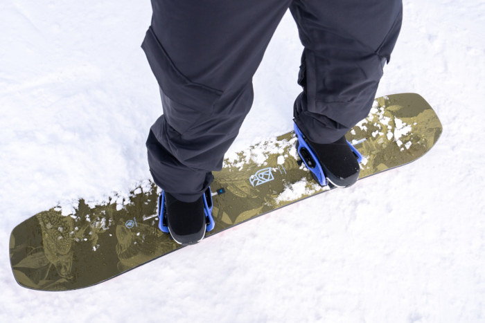 top view of boots in Step On Lexa X EST snowboard binding