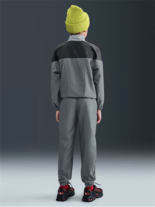 TUTA J NIKE | HQ9314084