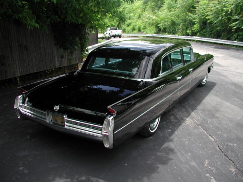 Cadillac fleetwood 61