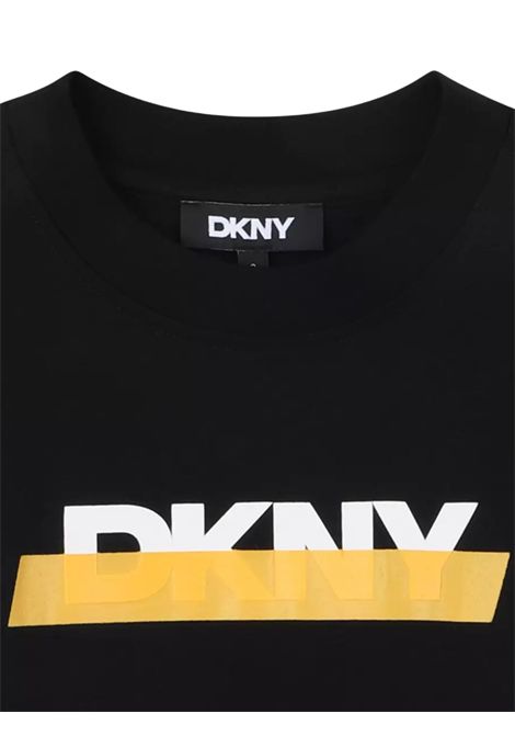 T-shirt bambino nera in cotone DKNY | D62434/SUNERO