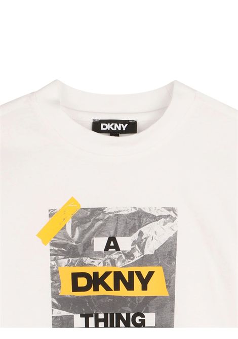 T-shirt bambino bianca in cotone DKNY | D62463/SUBIANCO