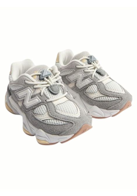 Sneakers 9060 per bambini  di colore bianche e grigio con logo laterale NEW BALANCE | 425094GRIGIO