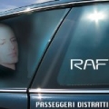 Passeggeri Distratti by RAF