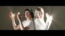 The Magnettes 'Bones' music video