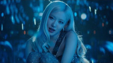 ROSÉ 'Messy' music video