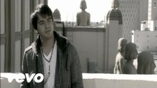 Luis Fonsi 'Aunque Estes Con El' music video