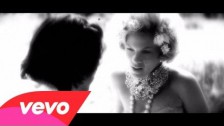 Pink 'Blow Me (One Last Kiss)' music video