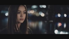 Jasmine Thompson 'Do It Now' music video