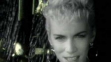 Eurythmics 'Miracle Of Love' music video