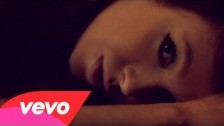 Laura Welsh 'Undiscovered' music video