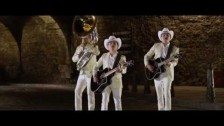 Los Plebes Del Rancho 'Que Se Canse De Llamar' music video