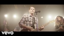 Cris Cab 'Bada Bing (French Version)' music video