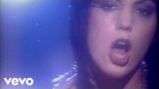 Joan Jett & The Blackhearts 'Fake Friends' music video