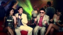 Elvis Crespo 'Vallenato En Karaoke' music video