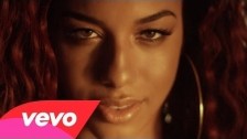 Natalie La Rose 'Around The World' music video