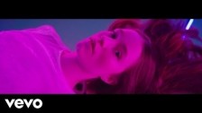 Sigrid 'Don't Kill My Vibe' music video