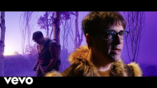 Weezer 'Lost in the Woods' music video