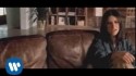 Laura Pausini 'Volvere Junto A Ti' Music Video