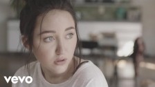 Noah Cyrus 'Make Me (Cry)' music video