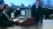 Eurythmics 'Sweet Dreams (Are Made Of This)' music video
