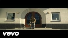 Gers Pardoel 'Eenzaam Op De Bank' music video