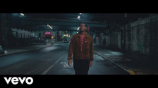 Leon Bridges 'Bet Ain't Worth the Hand' music video