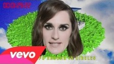 YELLE 'Ba$$in' music video