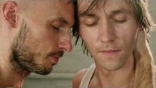 Sondre Lerche 'Serenading In The Trenche' music video