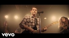 Cris Cab 'Bada Bing' music video