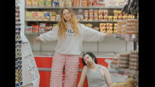 Mallrat 'Uninvited' music video