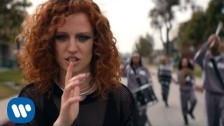 Jess Glynne 'Don't Be So Hard On Yourself' music video