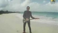Elvis Costello & The Attractions 'Oliver's Army' music video