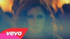 Katy B '5 AM' music video