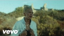 Hayley Kiyoko 'This Side of Paradise' music video