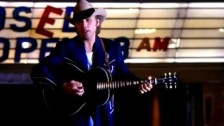 Dwight Yoakam 'Try Not To Look So Pretty' music video