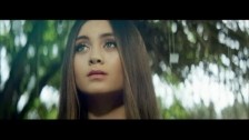 Jasmine Thompson 'Adore' music video