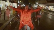 Red Elvises 'Paris Waltz' music video
