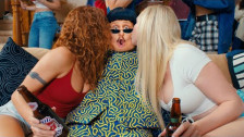 Oliver Tree 'Fairweather Friends' music video