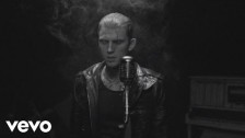 Machine Gun Kelly 'Spotlight' music video