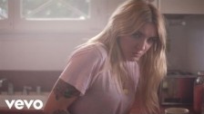 Julia Michaels 'Issues' music video