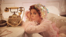 Lindsey Stirling 'Santa Baby' music video