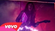 BØRNS 'Electric Love' music video