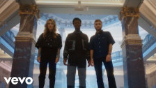 Suzan & Freek & Claude 'Vas-y (Ga Maar)' music video